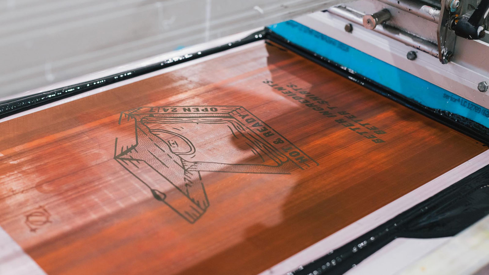Offset vs. Screen Printing: What's the Difference?